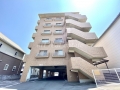 シャルマンコーポ垣生の外観